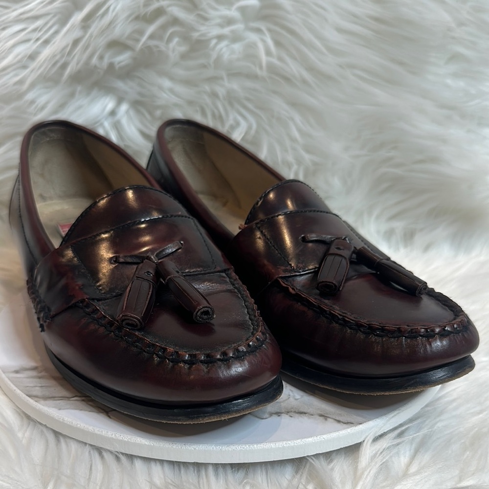 GUC Mens Bass Bungundy Leather Slip-On Loafers with Tassel Detail, 9 1/2D